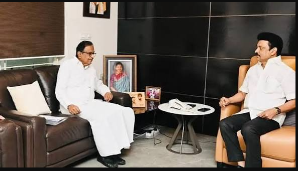 DMK Raises by Two Seats its Offer to Congress for Tamil Nadu Alliance