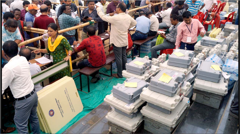 Calcutta HC Reserves Verdict on Petition Challenging ECI on Appointing Counting Officers, New Identities for Entry in Counting Centres  