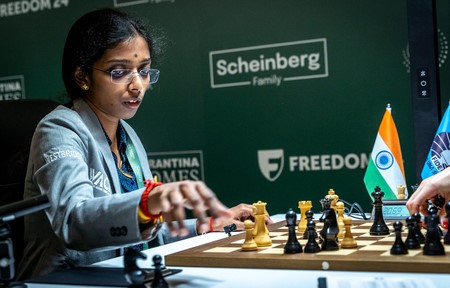 R Vaishali wins FIDE Women’s Candidates, to face Ju Wenjun for World Championship title