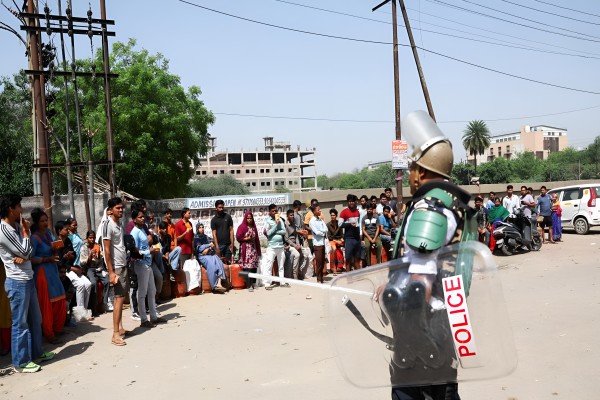 Noida Protests Trigger Interim Wage Hike for Workers Across U.P