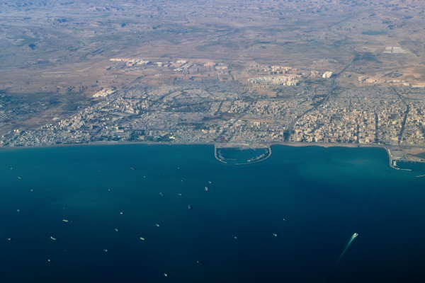 Strait of Hormuz Tensions Escalate as Iran Seizes Ships, U.S. Maintains Pressure Amid Fragile Diplomac