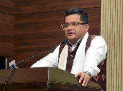 MoS External Affair Pabitra Margherita holds trade talks