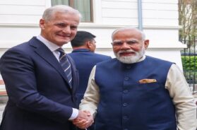 PM-Modi-Jonas-Gahr-Store