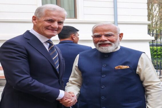 PM-Modi-Jonas-Gahr-Store