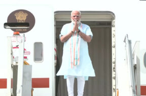 PM-Modi-arrives-in-Delhi