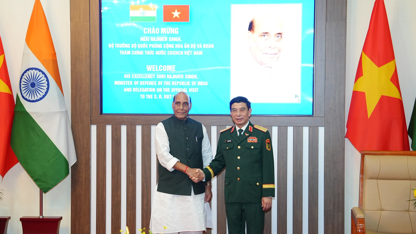 Rajnath Singh holds bilateral talks with Vietnam Defence Minister, reaffirms commitment to strategic partnership