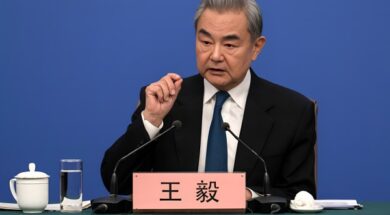 Chinese Minister meeting with Iranian counterpart