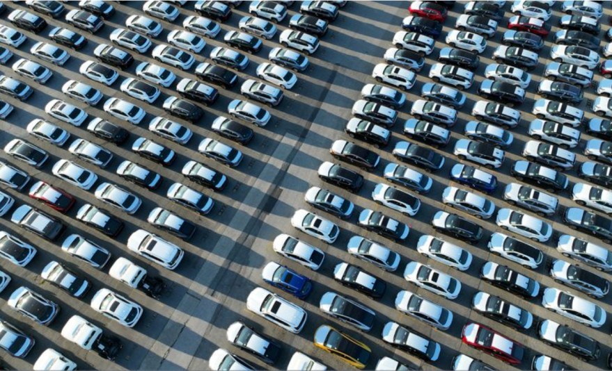 US industry, lawmakers plead with Trump: Don’t open door to Chinese cars at Xi summit