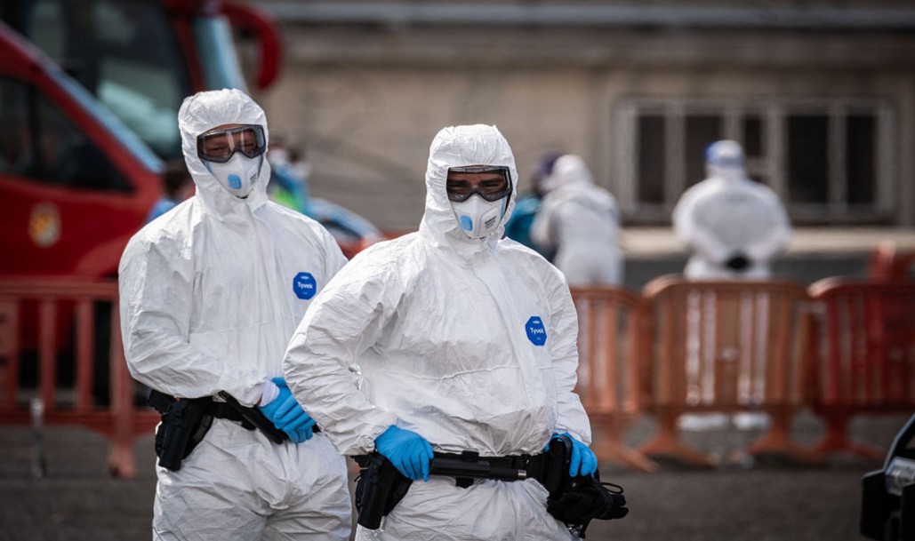 Australia to fly citizens home from virus-hit cruise ship, plans quarantine