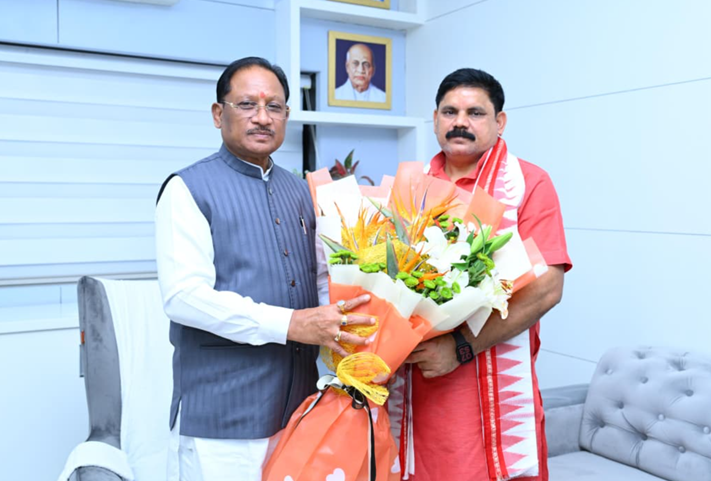 Union Minister of State for Coal and Mines Shri Satish Chandra Dubey Reviews SECL Operations; Meets Chhattisgarh Chief Minister