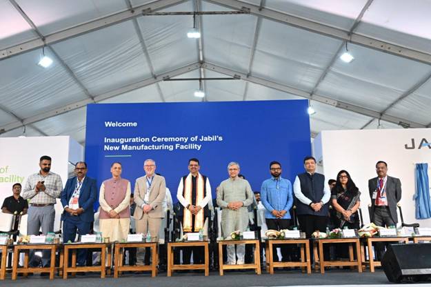 Union Minister Shri Ashwini Vaishnaw inaugrates Jabil’s New Advanced Manufacturing Facility & an Export Centric Data Centre Ecosystem with High Employment Potential in Pune