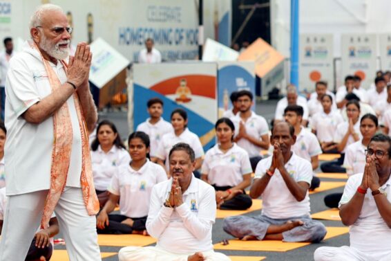 PM-Modi-yoga