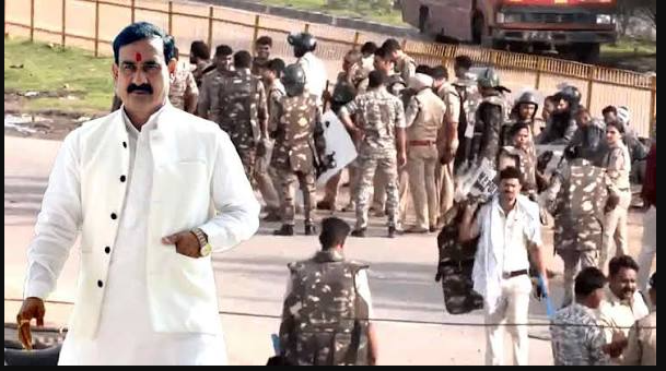 Former MP Minister’s supporters Blocked National Highway, Stoned Police in Datia