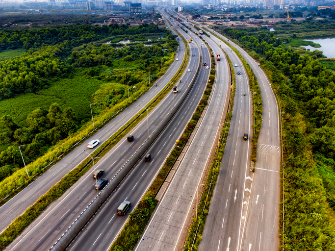 Nitin Gadkari to inspect Delhi-Mumbai Expressway in Kota today with Om Birla, CM Bhajanlal Sharma