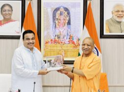 Nitin-Gadkari-Yogi-adityana