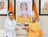 Nitin-Gadkari-Yogi-adityana