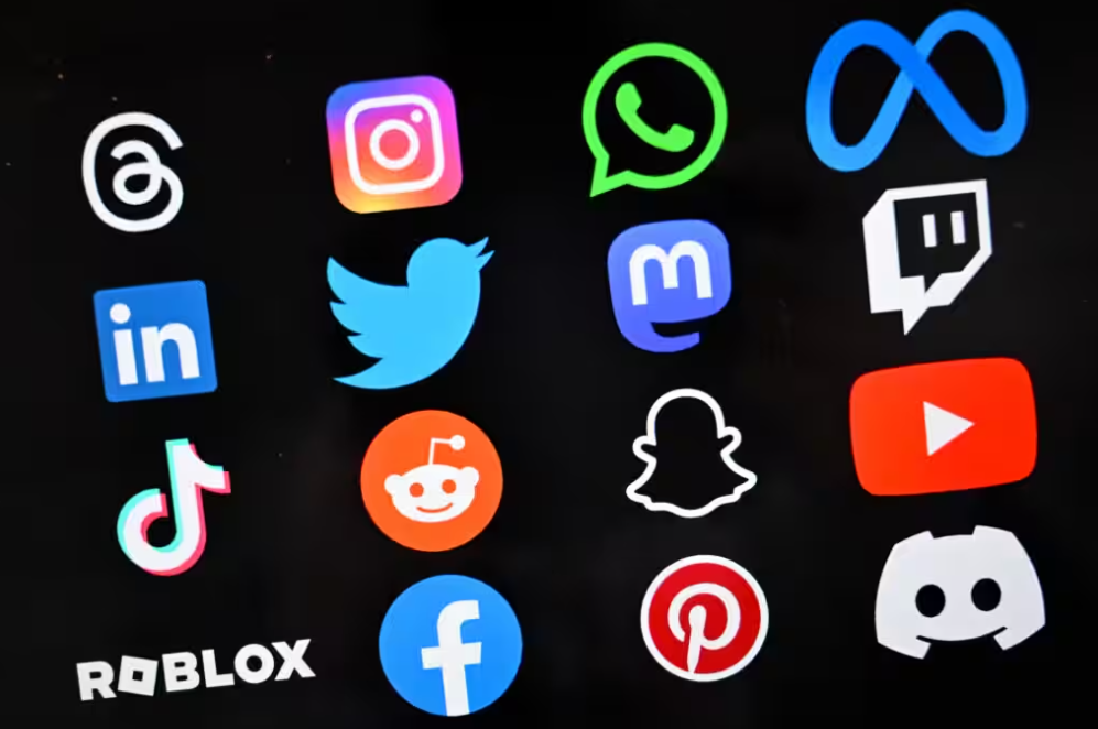 Social media: Defying the ban, most Australian teens still use it