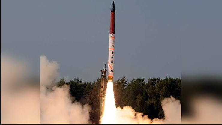 India successfully Carry out Medium Range Agni-4 Ballistic Missile Test